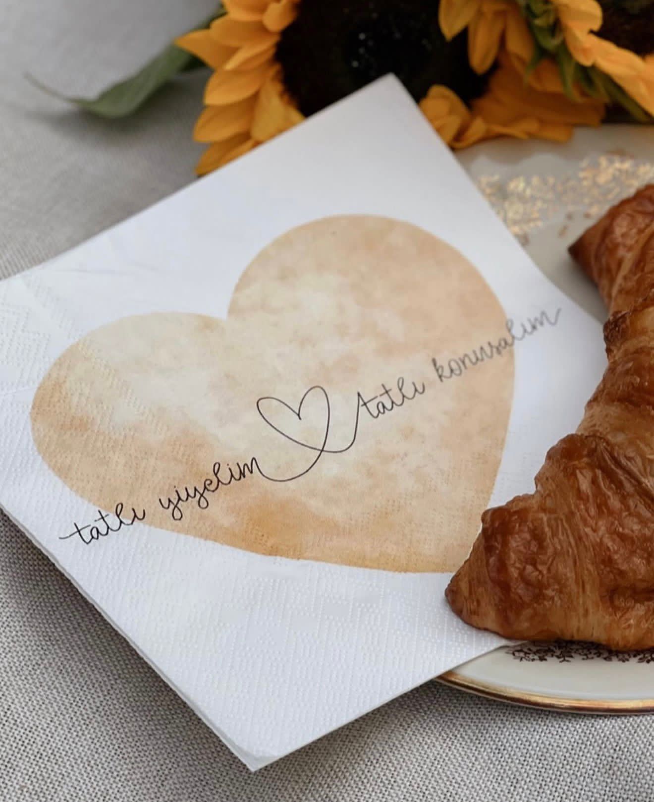 Tatli yiyelim Servietten